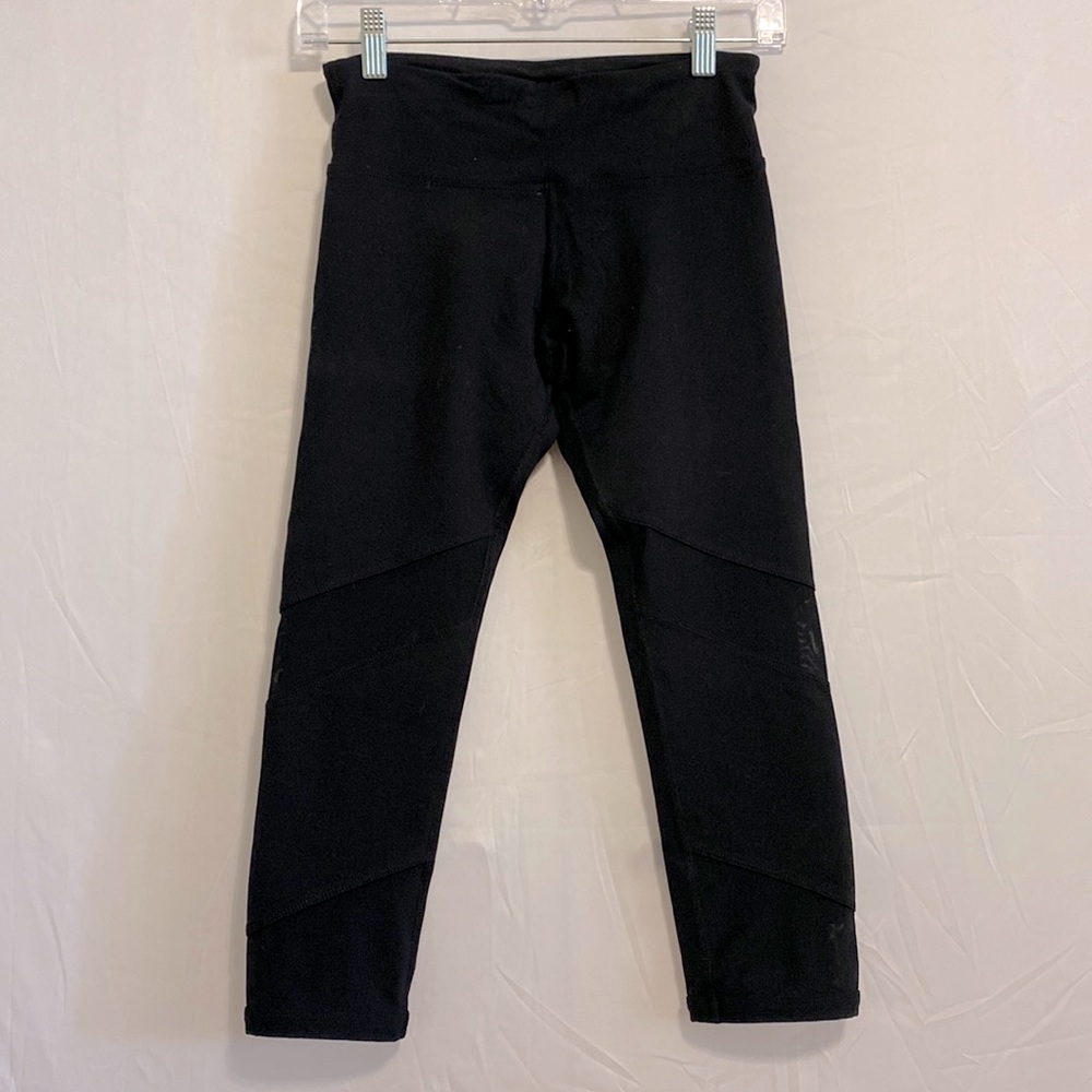 Lorna Jane crop leggings